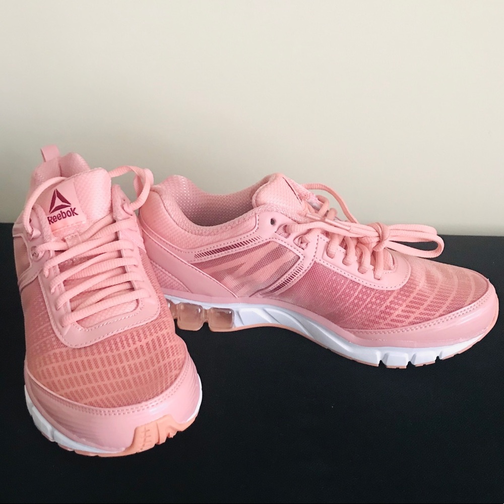🎉Must Go🎉  Reebok Womans Running Shoe